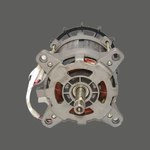 Motor na trimování plevele